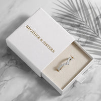 Thumbnail for Bague chevron — dans l'écrin cadeau, argent | SKU: 10645547-4.5-silver