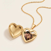 Thumbnail for Collier Médaillon Photo Coeur Cristal