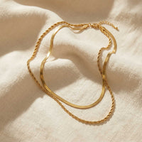 Thumbnail for La Double Élégance