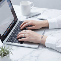 Thumbnail for Bracelet Photo | De l'Échographie à Ses Premiers Pas