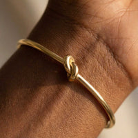 Thumbnail for Le Bracelet Nœud