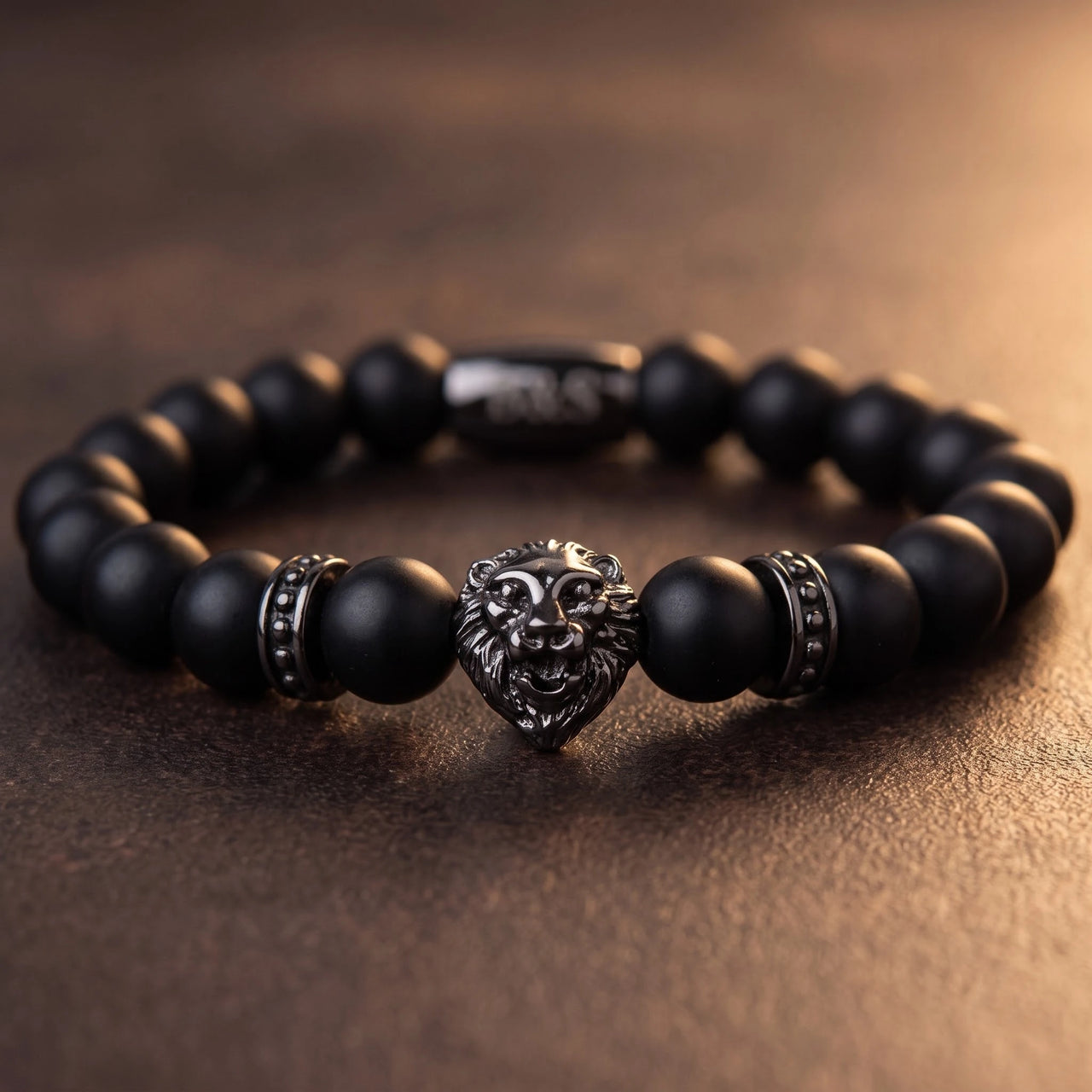 Black Lion & Black Stones Bracelet – macro detail of the lion head | Brother & Sisters | SKU: 20712286-gun-black-XS-14-15, 20712286-gun-black-S-16-17, 20712286-gun-black-M-18-19, 20712286-gun-black-L-20-21, 20712286-gun-black-XL-22-23