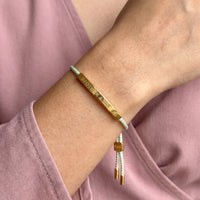 Thumbnail for Bracelet fil — gros plan sur les détails, or | SKU: lanature-g