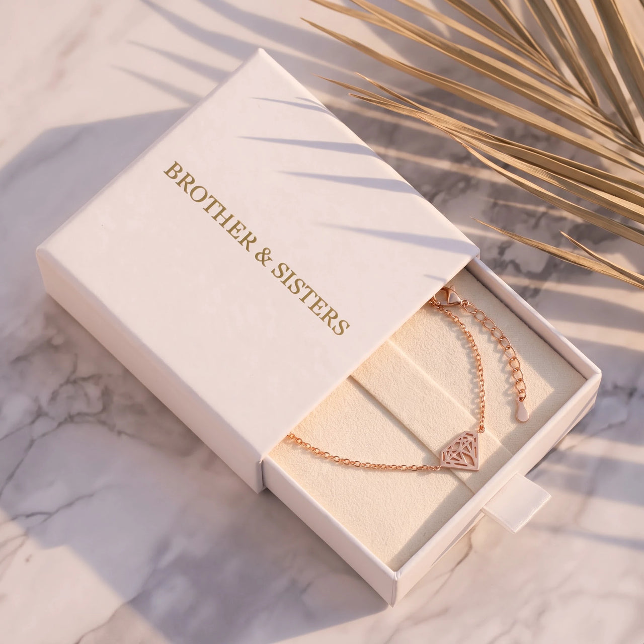 Bracelet minimaliste — dans l'écrin cadeau, or rose | SKU: 11662607-rose-gold