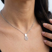 Thumbnail for Close-up of the silver necklace worn on the skin | SKU: 8050907-white-gold