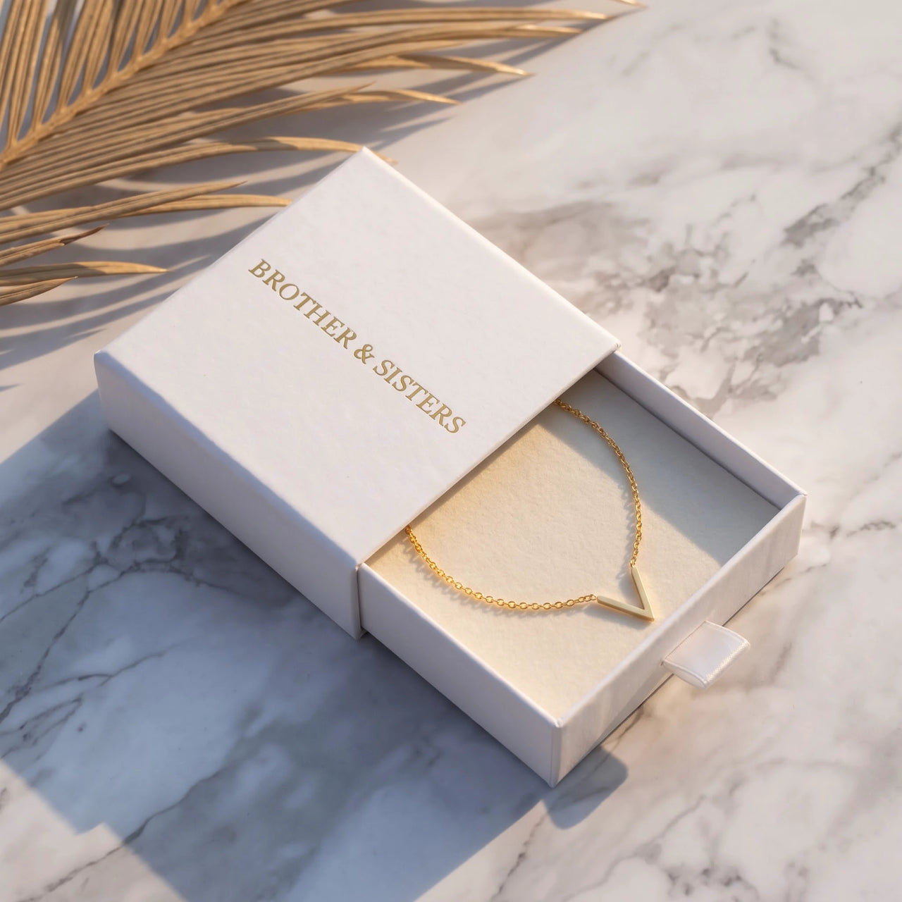 Bracelet chevron — dans l'écrin cadeau, or | SKU: 9443177-gold