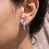Thumbnail for Créoles argent — gros plan sur les détails, argent | SKU: 22023999-rhodium