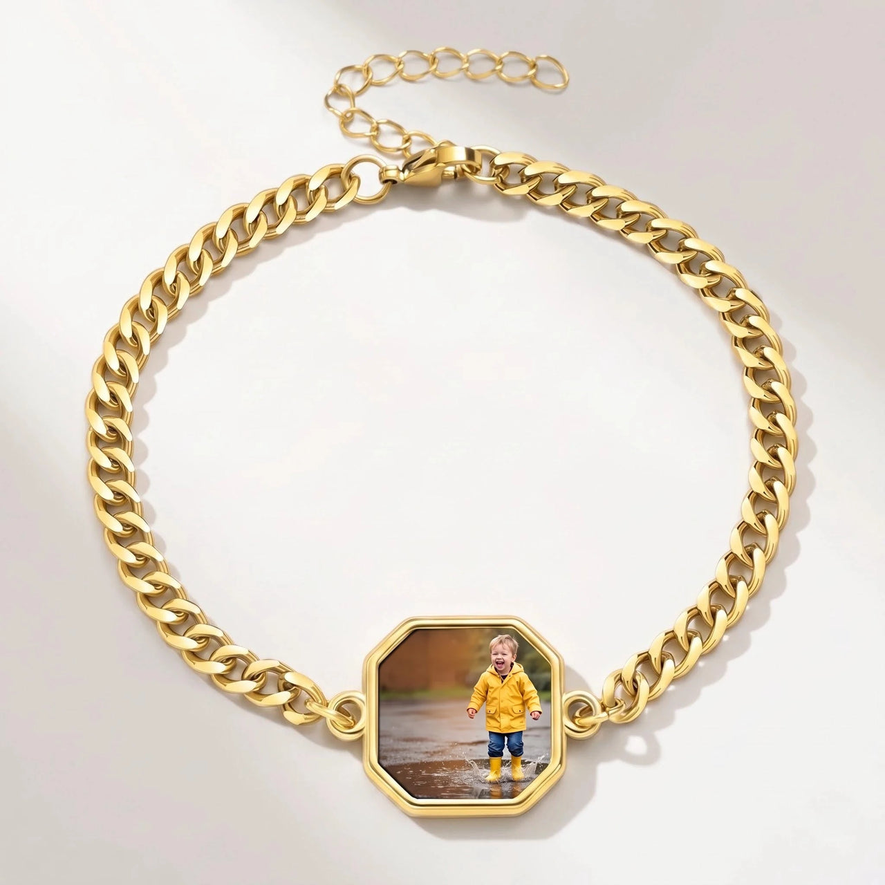 Secret Octagon Photo Bracelet in gold, octagon charm on a curb chain with the hidden photo revealed by warmth | SKU: TPH-OCTB-GOLD-18