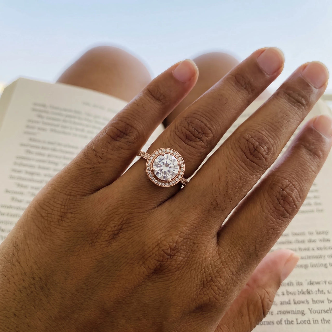Bague fiançailles or rose — photo portée, taille réelle, or rose | SKU: 101791-4.5-rose-gold