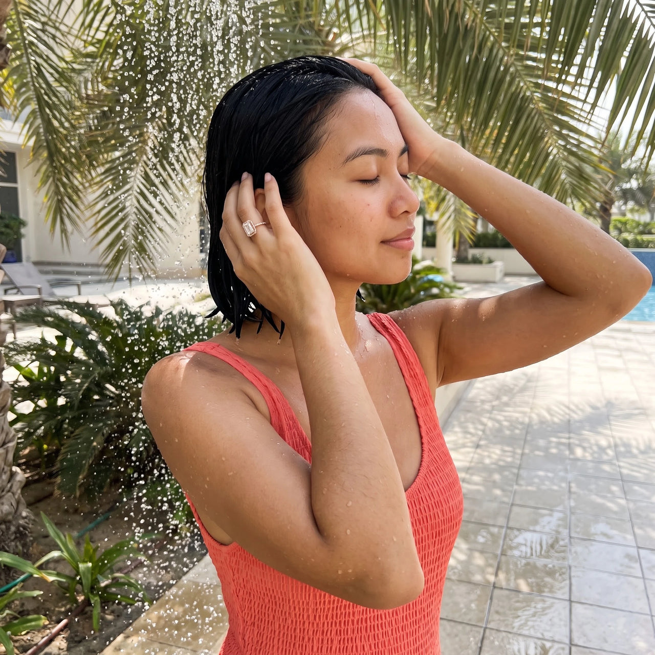 Bague de promesse — photo portée sous la douche, waterproof, or rose | SKU: 1969566-4-5-rose-gold