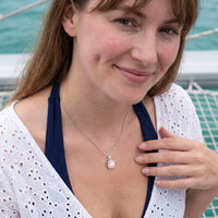 Thumbnail for Collier pendentif femme — photo portée, argent | SKU: 505762