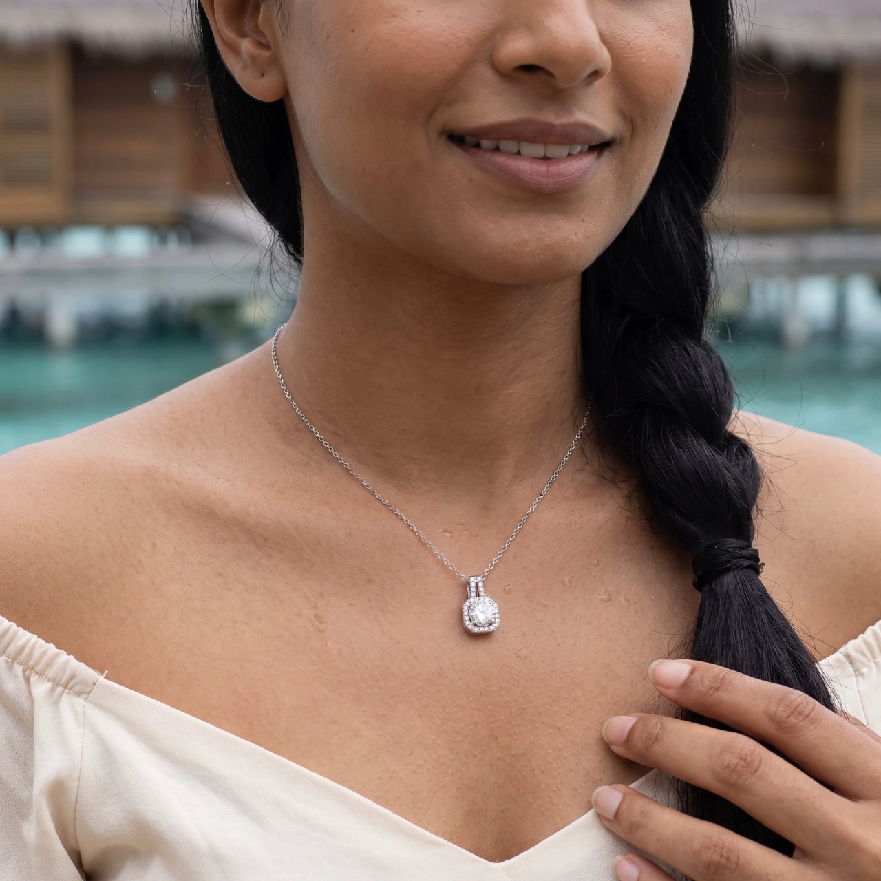 Collier carré — photo portée en escapade, argent | SKU: 505762