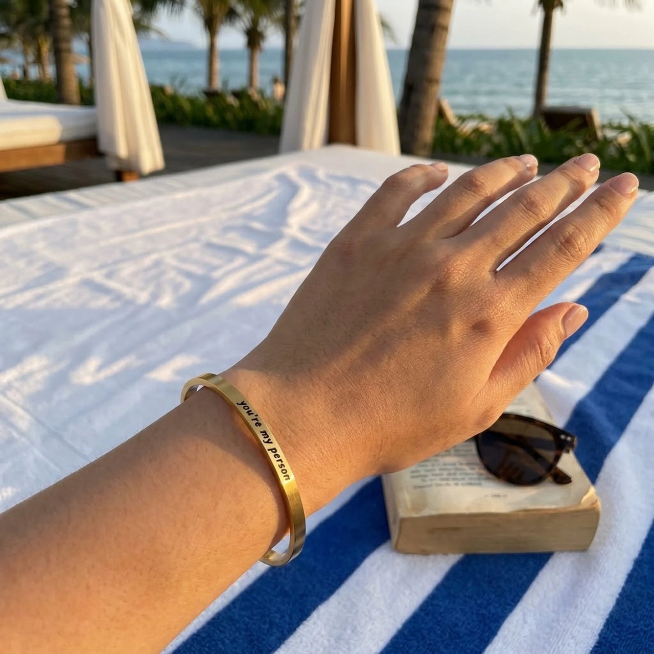 Bracelet meilleure amie — photo portée, taille réelle, or | SKU: 8174603-gold-color
